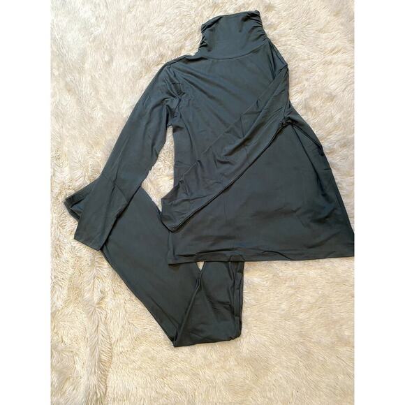 Zenana Jade Mock Neck Top & Leggings Set - Sz. 1X - 3X (Boutique) - Picture 3 of 5